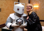 White Robot and Daphne Ashbrook at Gallifrey 20